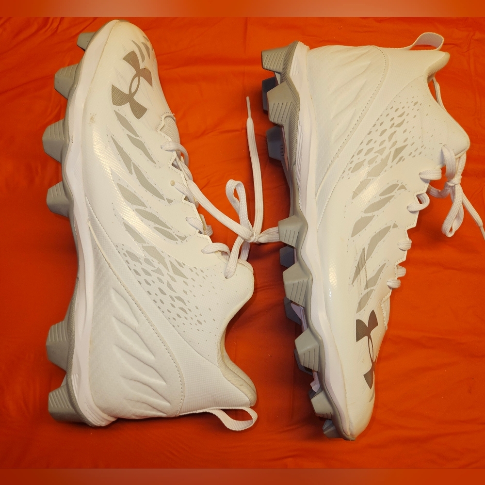 Under Armour Mens Spotlight Franchise RM Football Shoe sz11 White/Gray NWOT